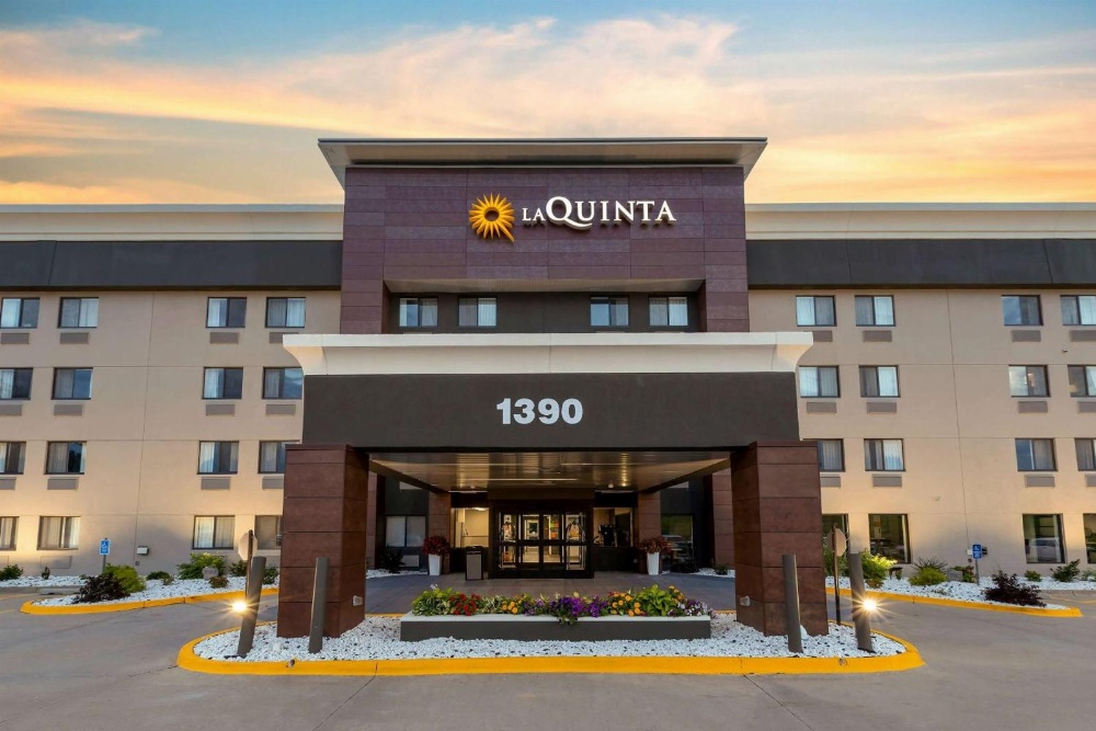 La Quinta Inn & Suites by Wyndham Des Moines West Clive